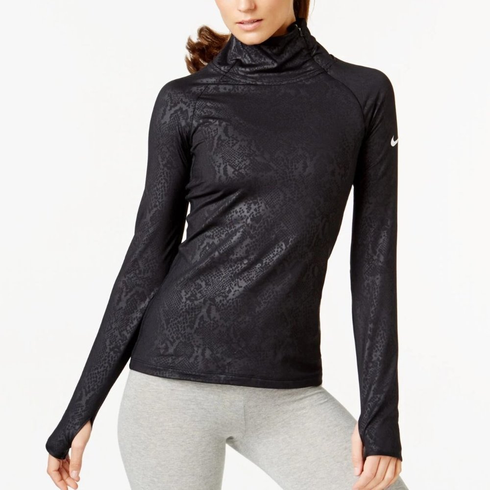 Nike Pro Hyperwarm Vixen Embossed Sweatshirt, Small